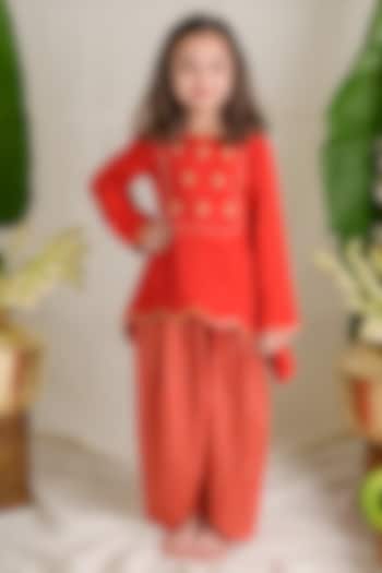 Red Cotton Silk Sequins Embellished Kurta Set For Girls by Label Kansha at Pernia's Pop Up Shop