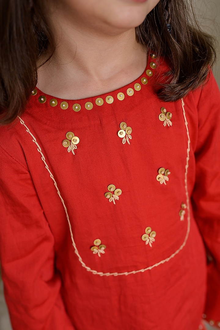Red Cotton Silk Sequins Embellished Kurta Set For Girls by Label Kansha at Pernia's Pop Up Shop