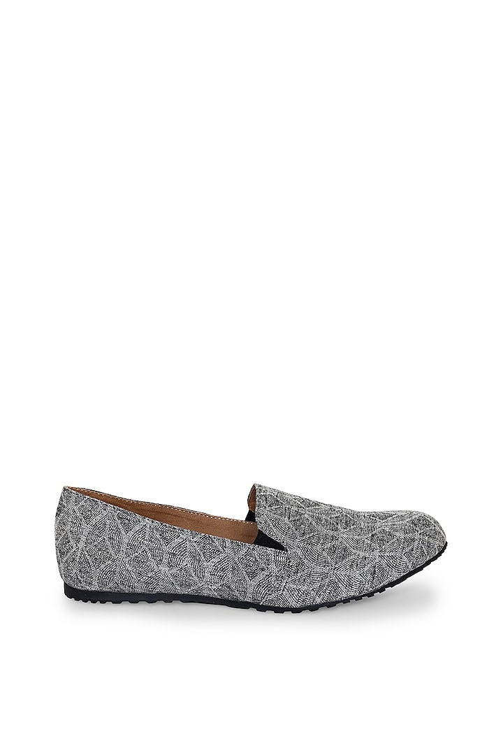 Grey Cotton Printed Moccasin Shoes by KANVAS