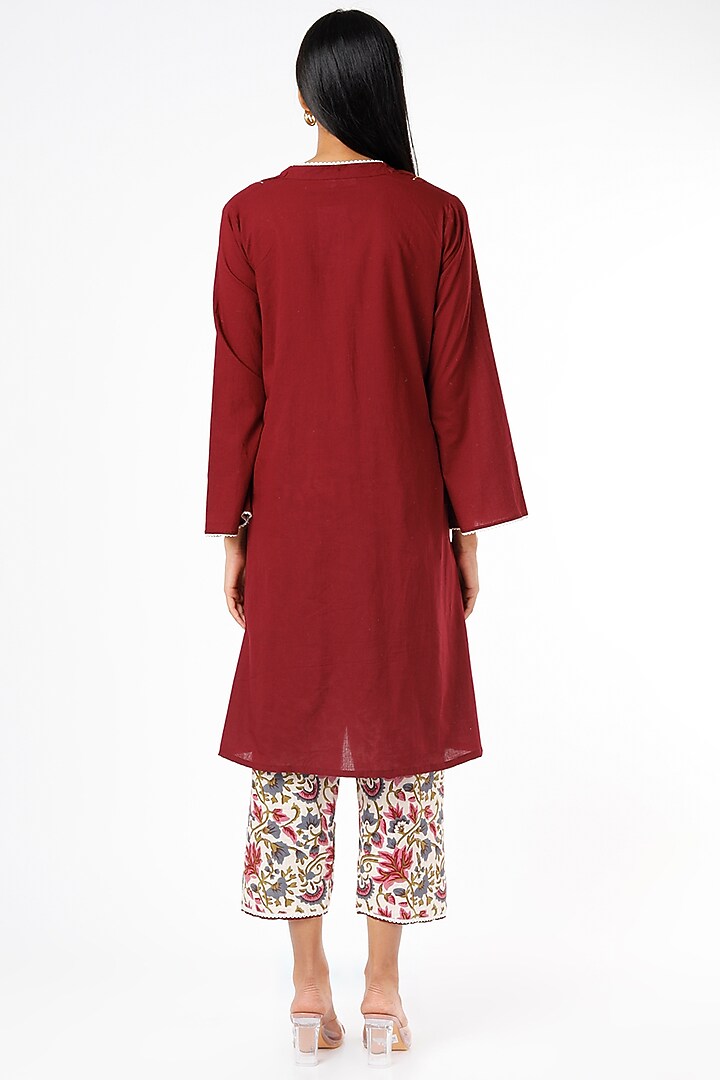 Maroon V-Neck Kurta Set by Kaori By Shreya at Pernia's Pop Up Shop