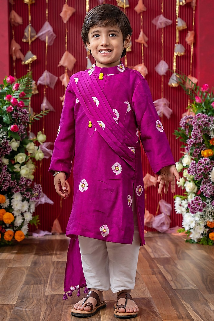 Magenta Dola Silk Tie-Dye Printed Kurta Set For Boys by Kirti Agarwal Pret n Couture