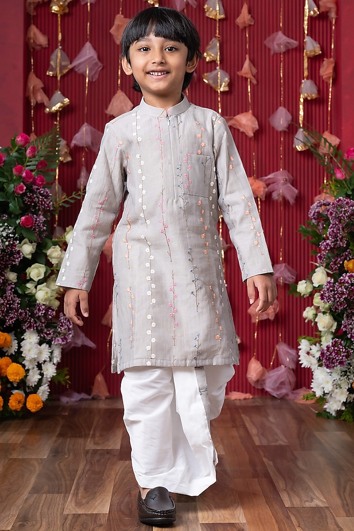 Light Grey Chanderi Silk Thread Embroidered Kurta Set For Boys by Kirti Agarwal Pret n Couture