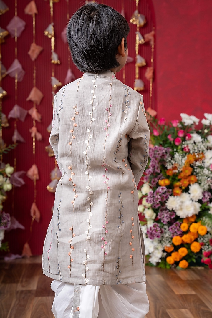 Light Grey Chanderi Silk Thread Embroidered Kurta Set For Boys by Kirti Agarwal Pret n Couture at Pernia's Pop Up Shop