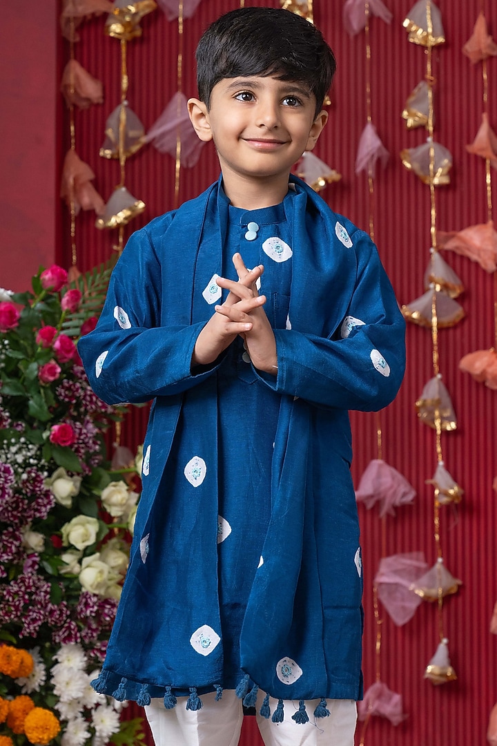 Blue Dola Silk Tie-Dye Printed Kurta Set For Boys by Kirti Agarwal Pret n Couture at Pernia's Pop Up Shop