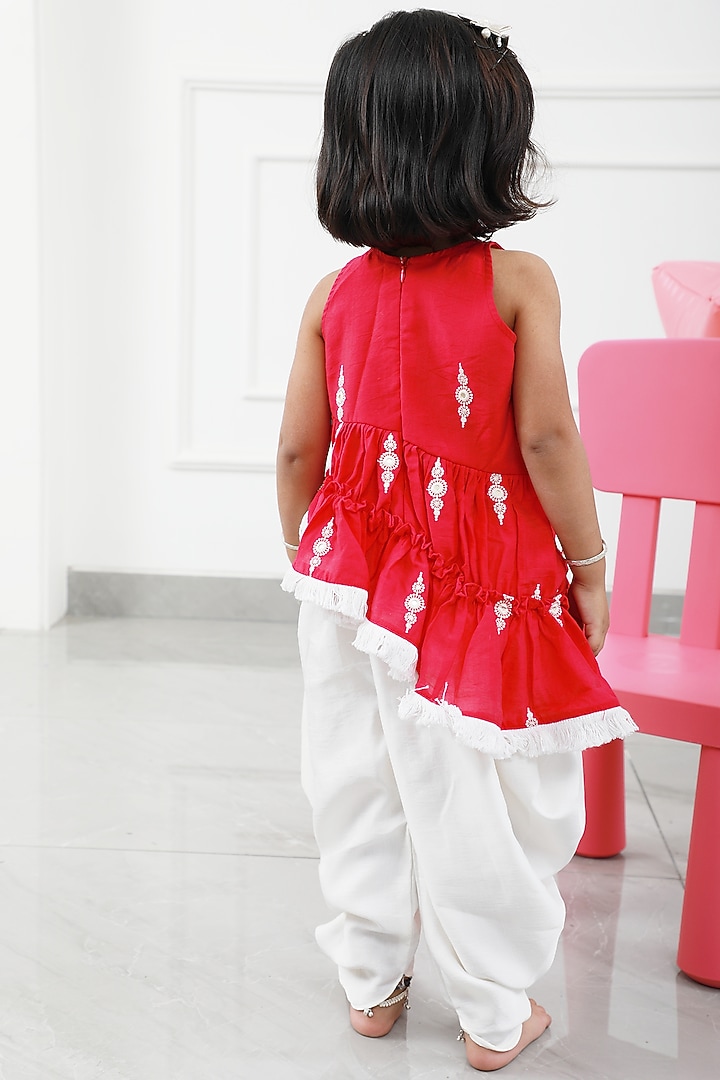 Pink Chanderi Embroidered Kurta Set For Girls by Kirti Agarwal Pret n Couture at Pernia's Pop Up Shop