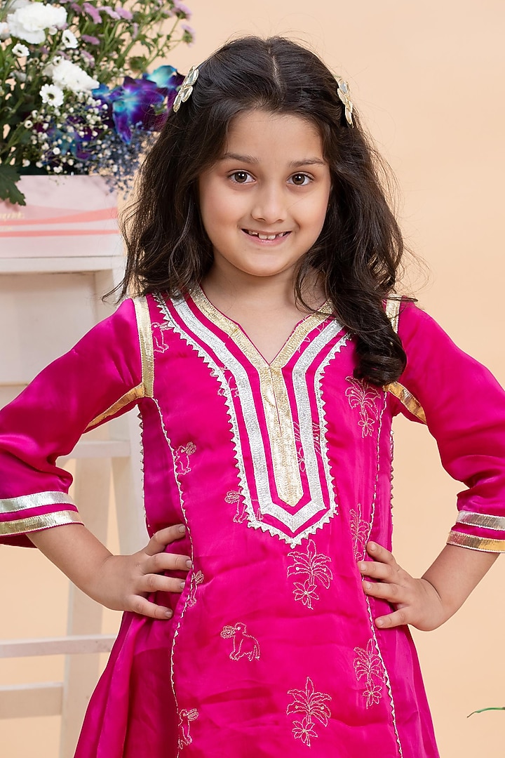 Fuchsia Pink Spun Silk Thread Embroidered A-Line Kurta Set For Girls by Kirti Agarwal Pret n Couture at Pernia's Pop Up Shop