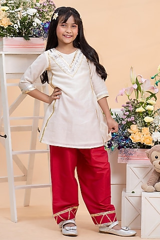 Ivory Chanderi Silk A-Line Kurta Set For Girls by Kirti Agarwal Pret n Couture