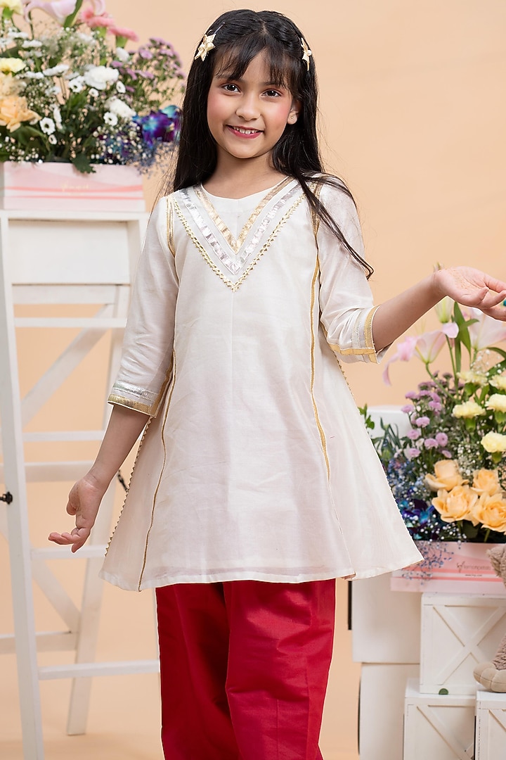 Ivory Chanderi Silk A-Line Kurta Set For Girls by Kirti Agarwal Pret n Couture at Pernia's Pop Up Shop