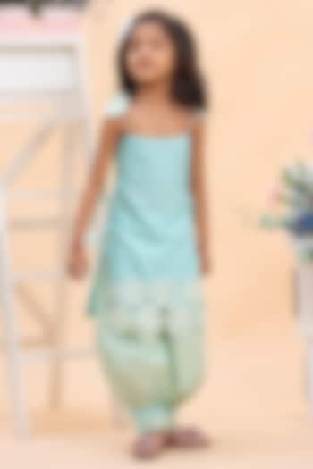 Mint Green Spun Silk Floral Applique Work Kurta Set For Girls by Kirti Agarwal Pret n Couture at Pernia's Pop Up Shop