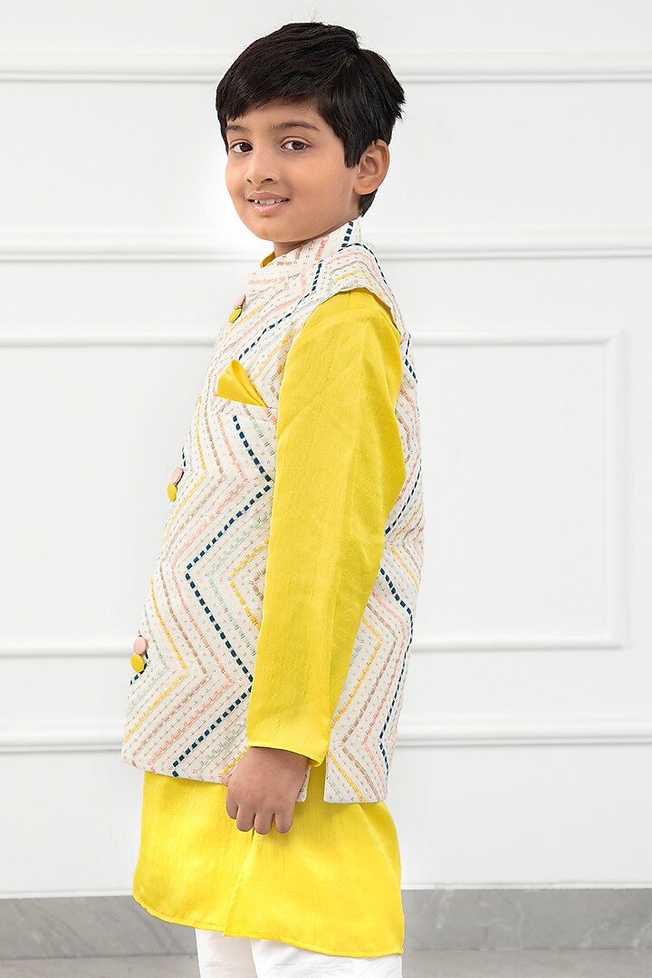 Off-White Cotton & Satin Silk Thread Embroidered Jacket Set For Boys by Kirti Agarwal Pret n Couture at Pernia's Pop Up Shop