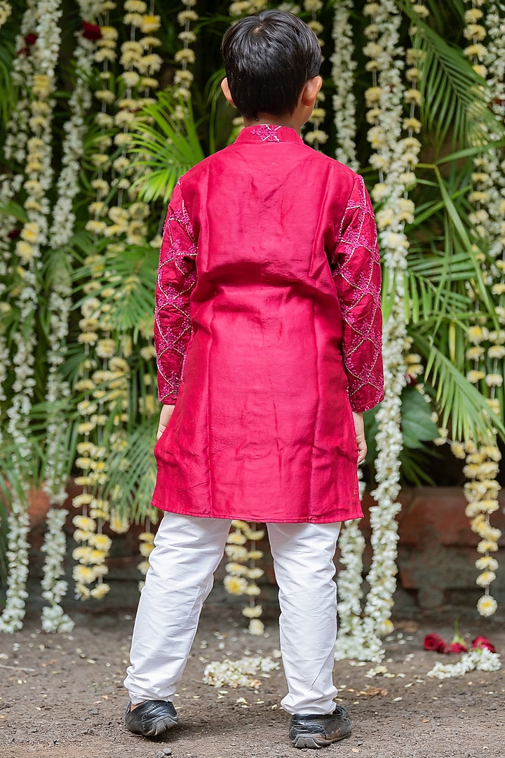 Maroon Chanderi Silk & Cotton Silk Thread Embroidered Jacket Style Kurta Set For Boys by Kirti Agarwal Pret n Couture at Pernia's Pop Up Shop