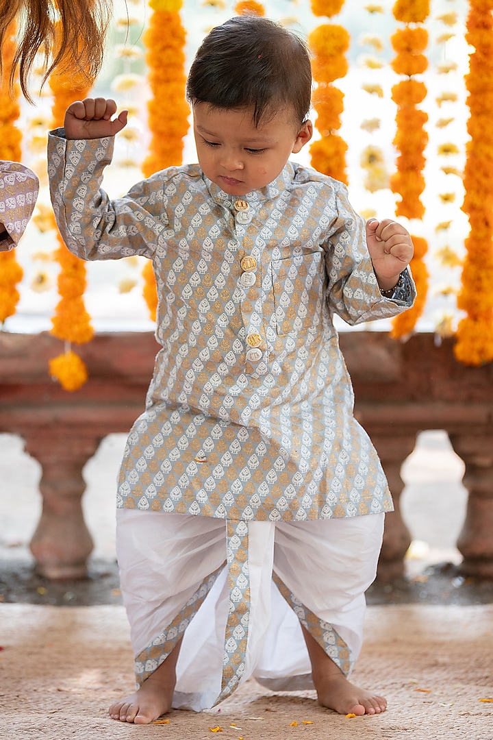 Off-White Foil Cotton & Cotton Silk Dhoti Set For Boys by  Kirti Agarwal Pret n Couture