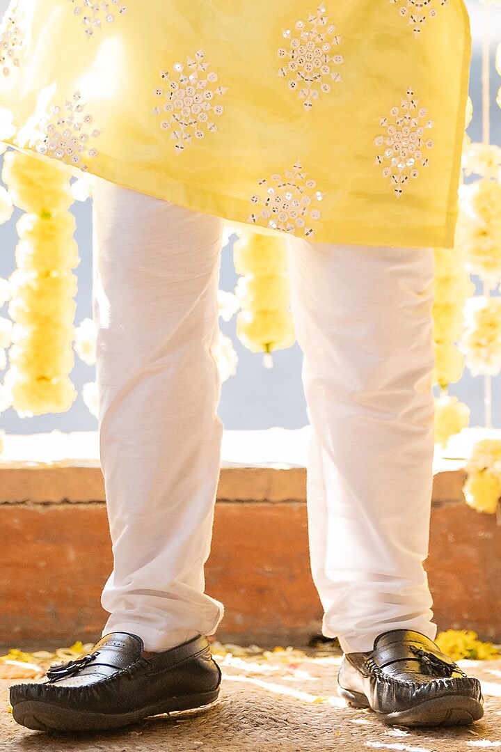 Lemon Green Crepe Silk & Cotton Silk Thread Embroidered Kurta Set For Boys by Kirti Agarwal Pret n Couture at Pernia's Pop Up Shop