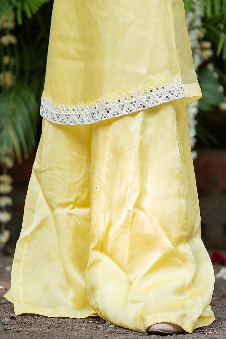 Light Yellow Organza Pearl & Mirror Embroidered Kurta Set For Girls by  Kirti Agarwal Pret n Couture at Pernia's Pop Up Shop