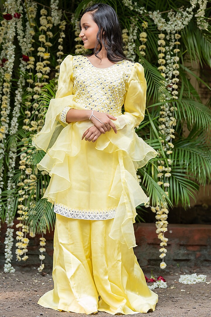 Light Yellow Organza Pearl & Mirror Embroidered Kurta Set For Girls by  Kirti Agarwal Pret n Couture at Pernia's Pop Up Shop
