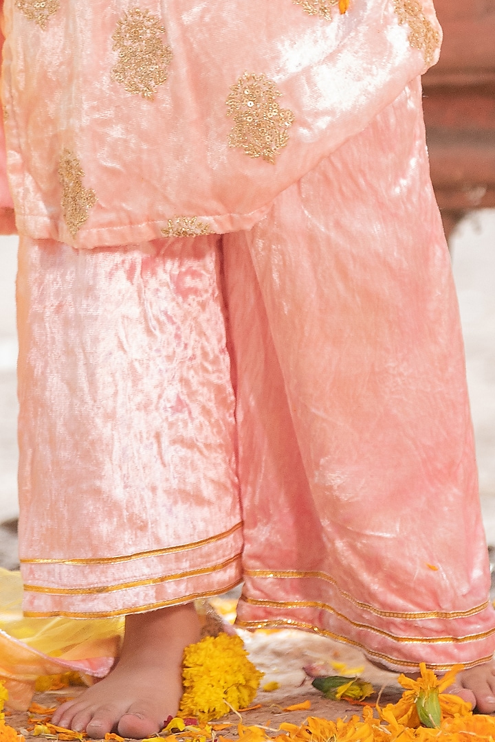 Baby Pink Velvet Embroidered Kurta Set For Girls by Kirti Agarwal Pret n Couture at Pernia's Pop Up Shop