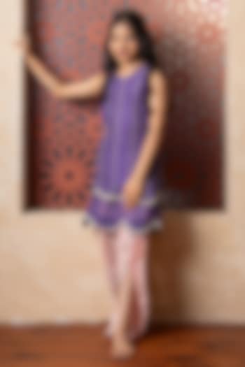 Deep Purple Mul Chanderi & Dola Silk Embroidered Kurta Set For Girls by Kirti Agarwal Pret n Couture at Pernia's Pop Up Shop