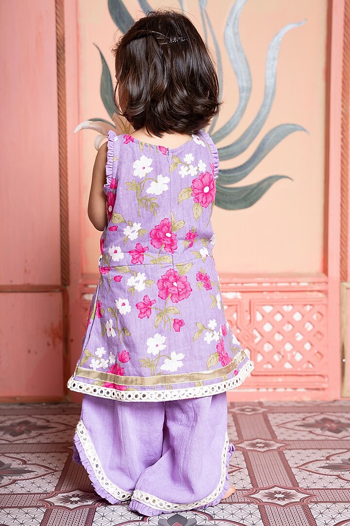 Lavender Pure Linen Printed & Embroidered Kurta Set For Girls by Kirti Agarwal Pret n Couture at Pernia's Pop Up Shop