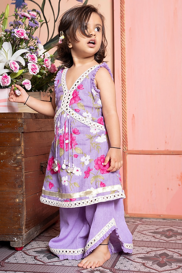 Lavender Pure Linen Printed & Embroidered Kurta Set For Girls by Kirti Agarwal Pret n Couture at Pernia's Pop Up Shop