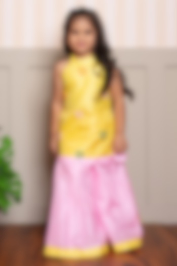 Yellow & Pink Pure Silk Floral Embroidered Kurta Set by Kirti Agarwal Pret n Couture at Pernia's Pop Up Shop
