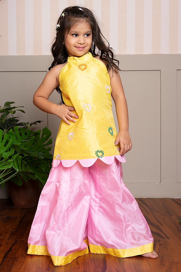 Yellow & Pink Pure Silk Floral Embroidered Kurta Set by Kirti Agarwal Pret n Couture at Pernia's Pop Up Shop