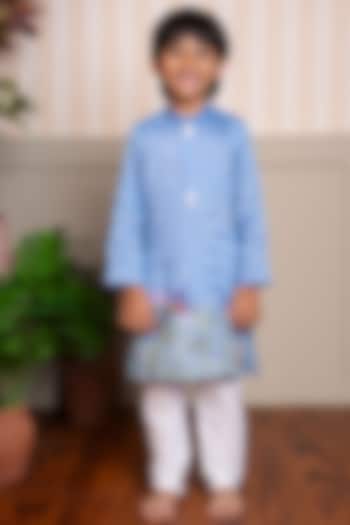 Sky Blue Sikh & Cotton Silk Floral Embroidered Kurta Set For Boys by Kirti Agarwal Pret n Couture at Pernia's Pop Up Shop