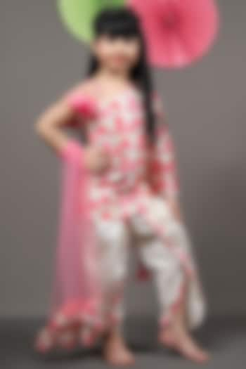 Pink & Beige Floral Printed Kurta Set For Girls by  Kirti Agarwal Pret n Couture at Pernia's Pop Up Shop