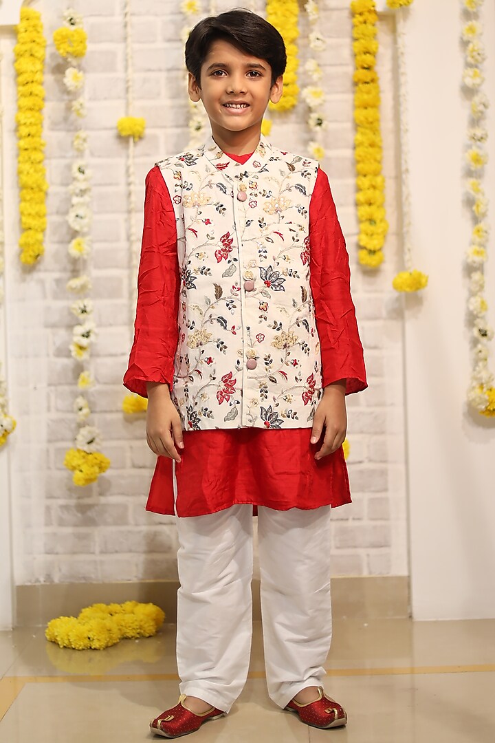 Off-White Embroidered Bundi Jacket With Kurta Set For Boys by  Kirti Agarwal Pret n Couture