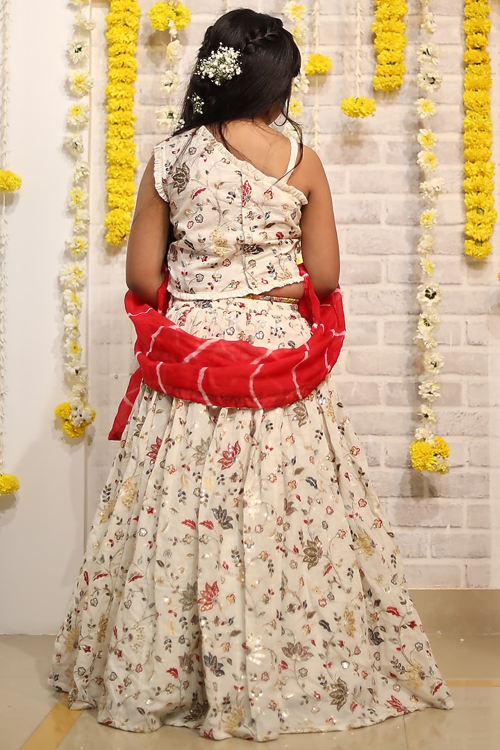 Off-White Embroidered Lehenga Set For Girls by Kirti Agarwal Pret n Couture at Pernia's Pop Up Shop