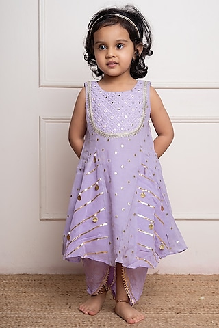Lavender Georgette & Dola Silk Embroidered Kurta Set For Girls by  Kirti Agarwal Pret n Couture
