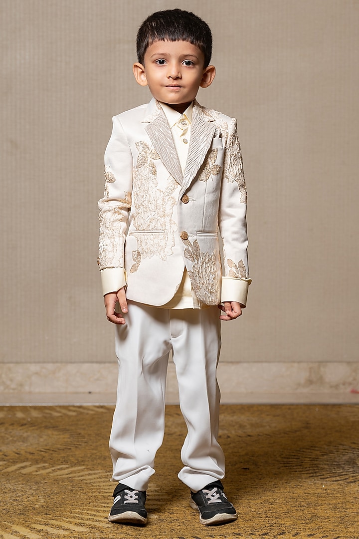 Off-White Armani Fabric & Giza Cotton Embroidered Blazer Set For Boys by  Kirti Agarwal Pret n Couture