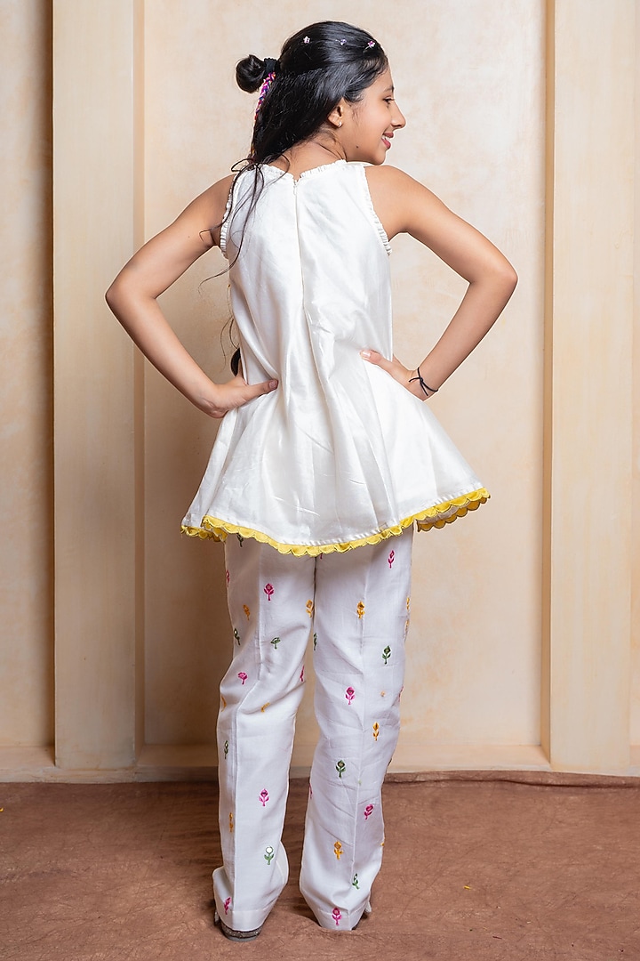 Off-White Chanderi Silk Embroidered Co-Ord Set For Girls by Kirti Agarwal Pret n Couture at Pernia's Pop Up Shop
