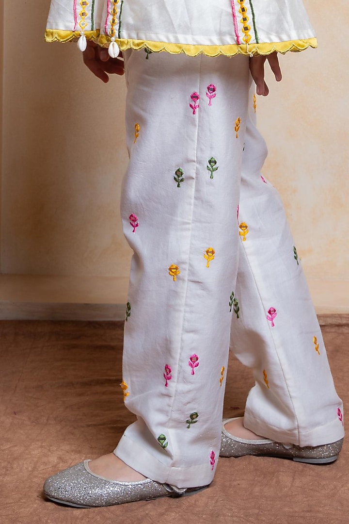 Off-White Chanderi Silk Embroidered Co-Ord Set For Girls by Kirti Agarwal Pret n Couture at Pernia's Pop Up Shop