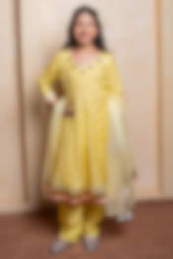 Yellow Organza Viscose Embroidered Anarkali Set For Girls by Kirti Agarwal Pret n Couture at Pernia's Pop Up Shop