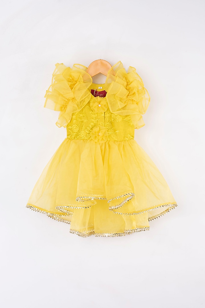 Deep Yellow Embroidered Short Kurta Set For Girls by Kirti Agarwal Pret n Couture at Pernia's Pop Up Shop