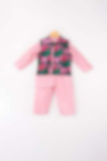 Baby Pink & Green Kurta Set With Bundi Jacket For Boys by Kirti Agarwal Pret n Couture