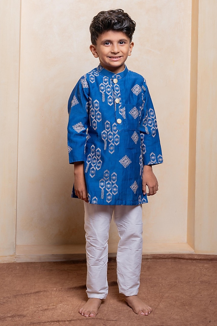 Royal Blue Chanderi Silk Embroidered Kurta Set For Boys by Kirti Agarwal Pret n Couture at Pernia's Pop Up Shop