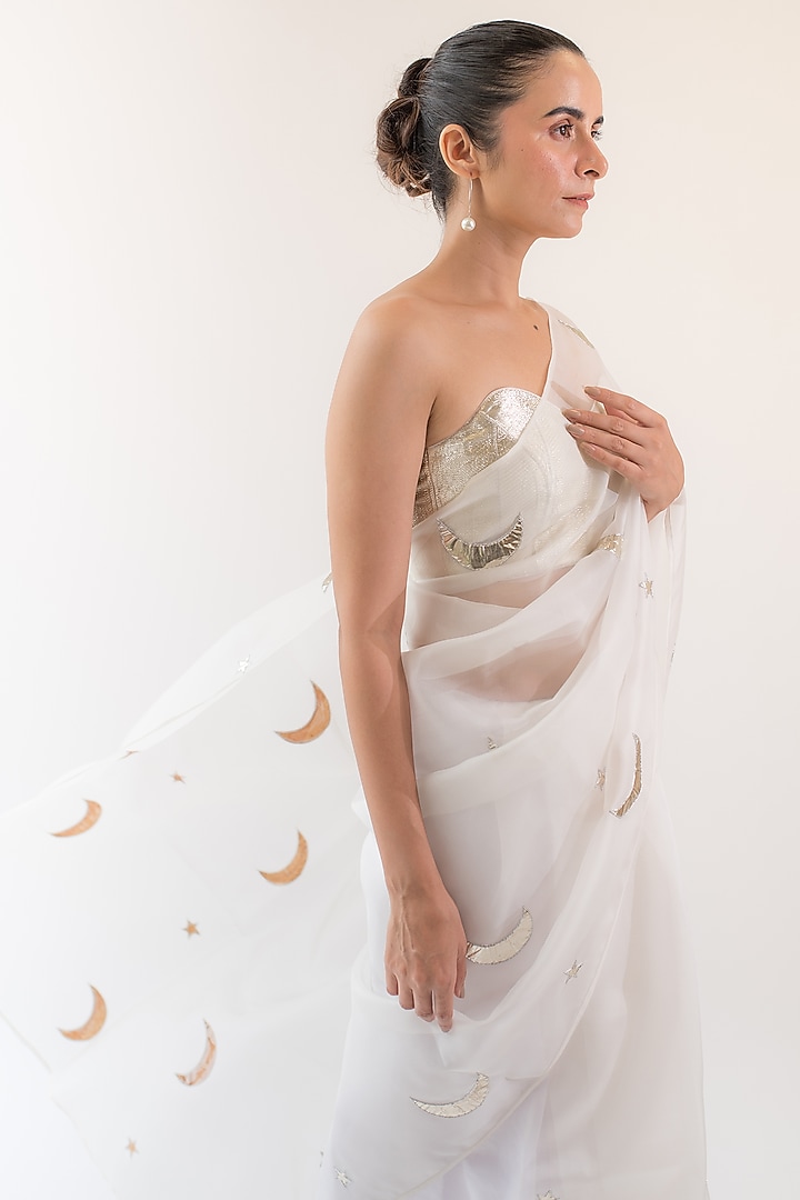 Pearl White Pure Silk Organza Zari Motifs Embroidered Party Wear Saree by KAPARDARA at Pernia's Pop Up Shop