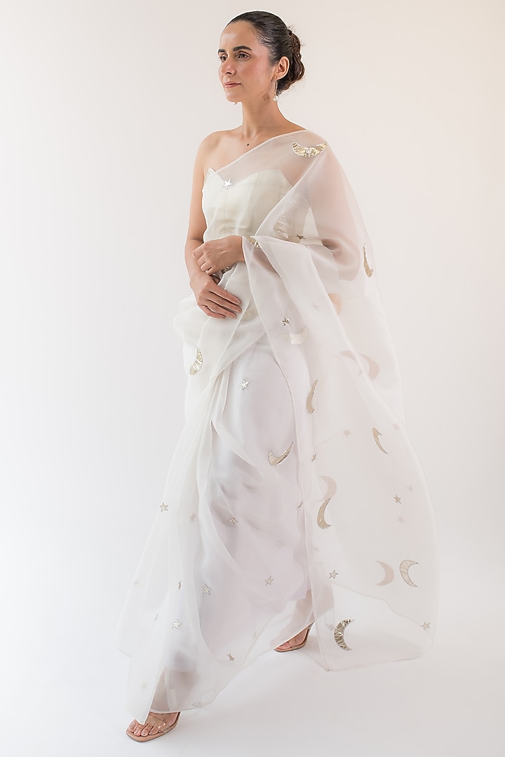Pearl White Pure Silk Organza Zari Motifs Embroidered Party Wear Saree by KAPARDARA at Pernia's Pop Up Shop