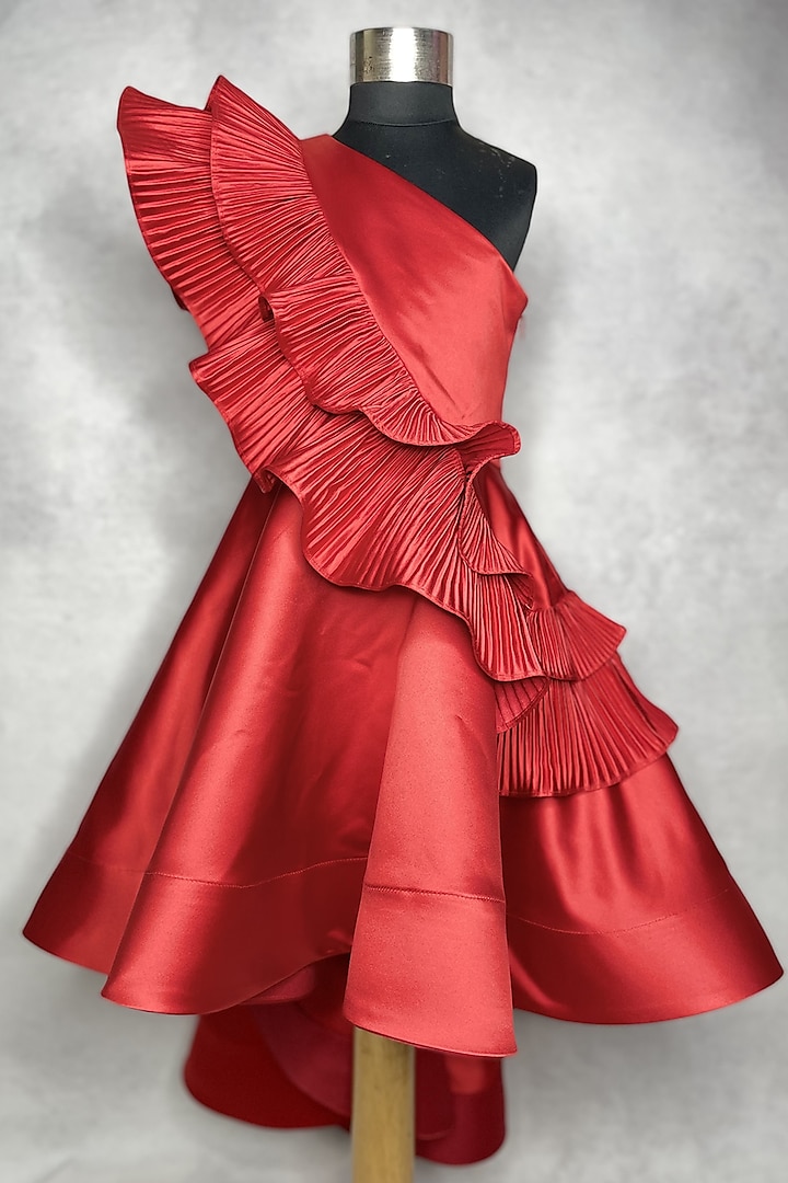 Red Dutch Satin One-Shoulder Gown For Girls by Karasa baby