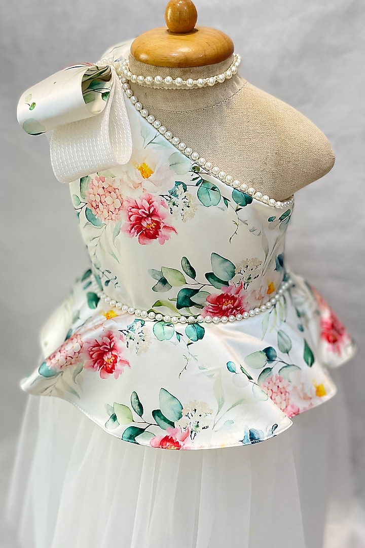 White Floral Printed Gown For Girls by Karasa baby at Pernia's Pop Up Shop