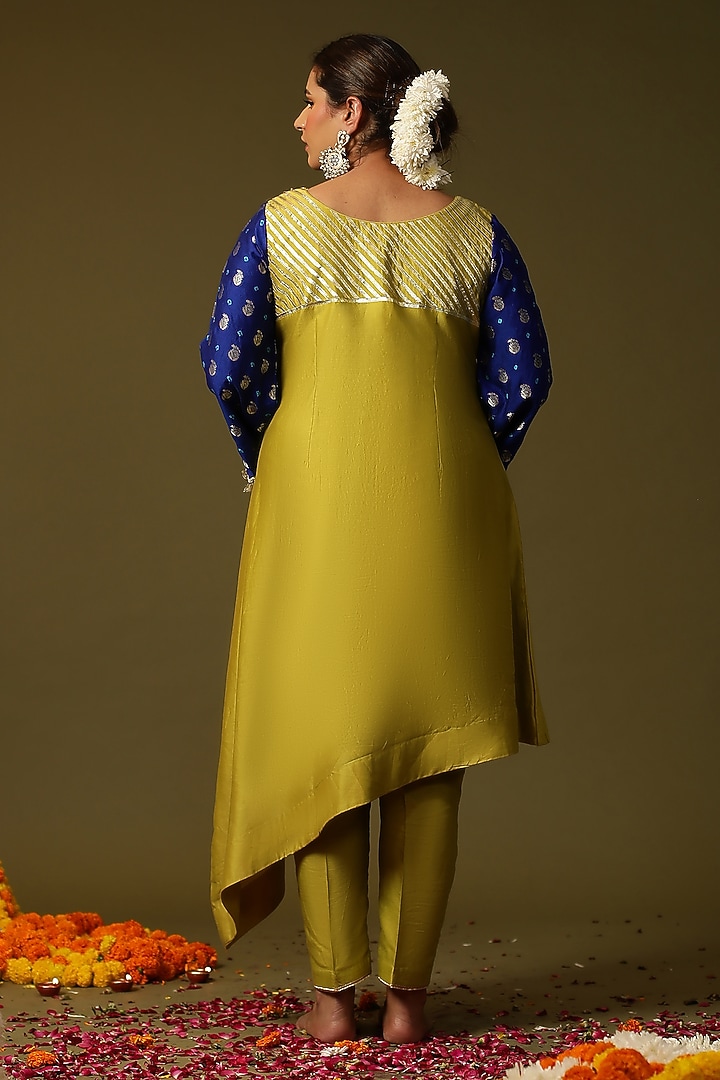 Yellow Chanderi Silk A-Line Kurta Set by Arpita Sulakshana at Pernia's Pop Up Shop