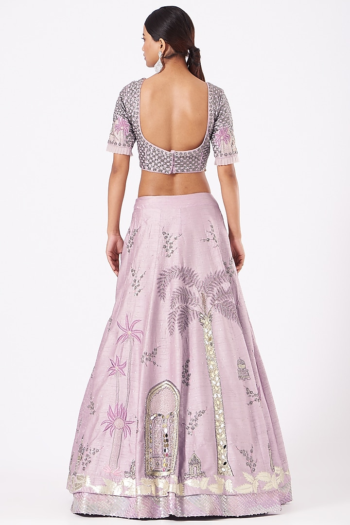 Lilac Embroidered Wedding Lehenga Set by Arpita Sulakshana at Pernia's Pop Up Shop