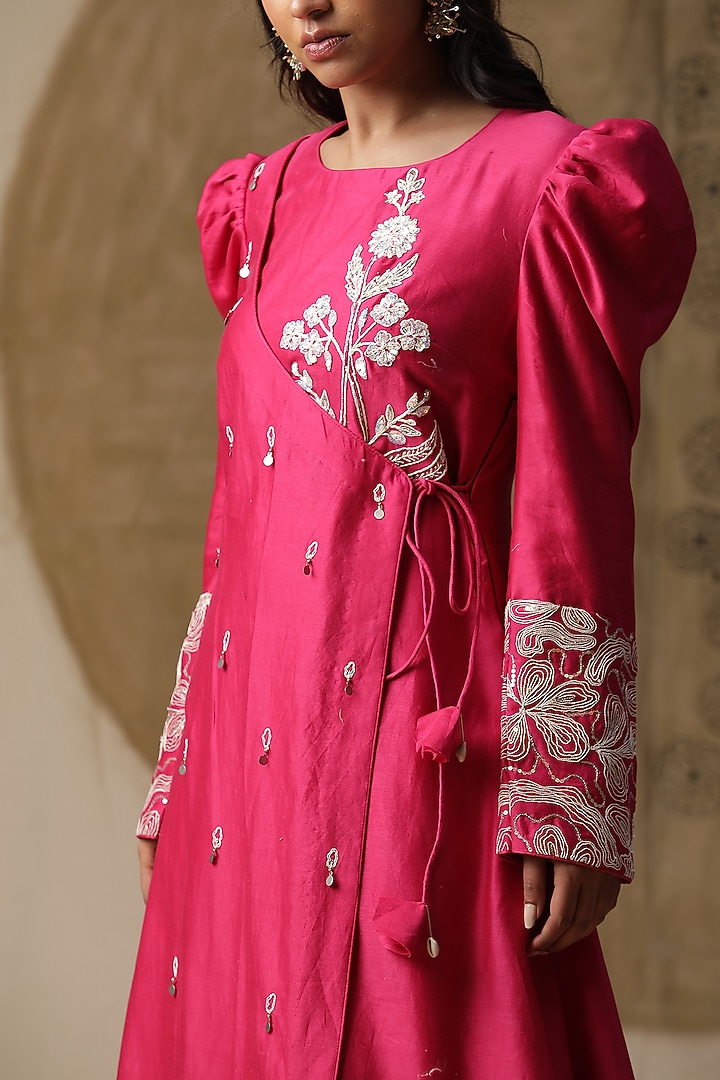 Pink Chanderi Silk Embroidered Angrakha Kurta Set by Arpita Sulakshana at Pernia's Pop Up Shop