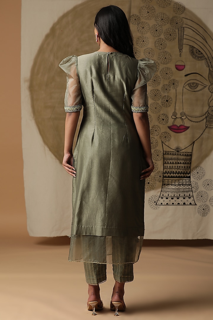 Green Chanderi Silk Hand Painted Kurta Set by Arpita Sulakshana at Pernia's Pop Up Shop