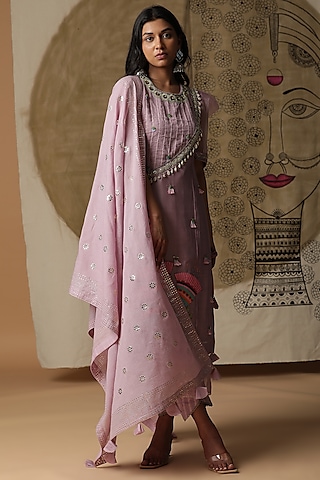 Lilac Chanderi Silk Hand Painted Kurta Set by Arpita Sulakshana
