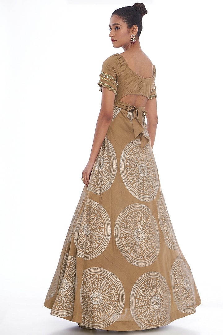 Beige Chanderi Silk Embroidered Wedding Gown With Dupatta by Arpita Sulakshana at Pernia's Pop Up Shop