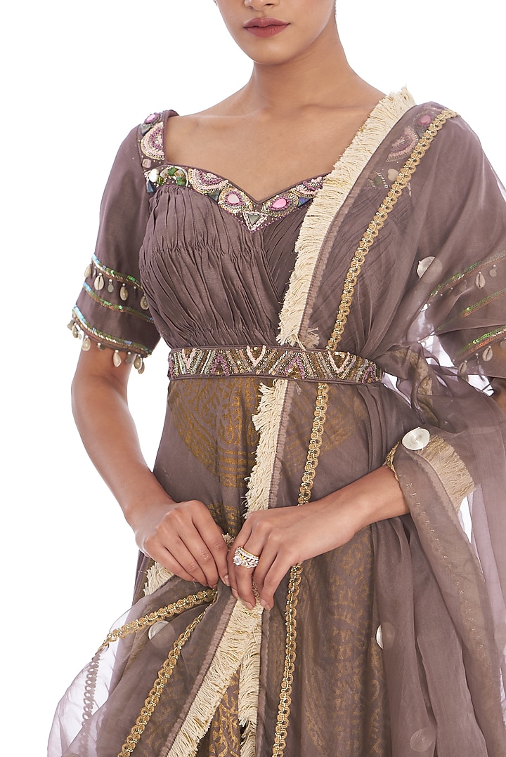 Mauve Chanderi Silk Hand Embroidered Engagement Gown With Dupatta by Arpita Sulakshana at Pernia's Pop Up Shop