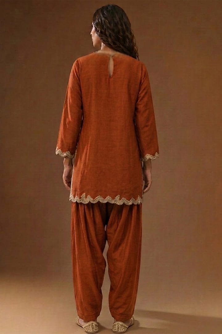 Burnt Orange Summer Silk Embellished Kurta Set by Arpita Sulakshana at Pernia's Pop Up Shop