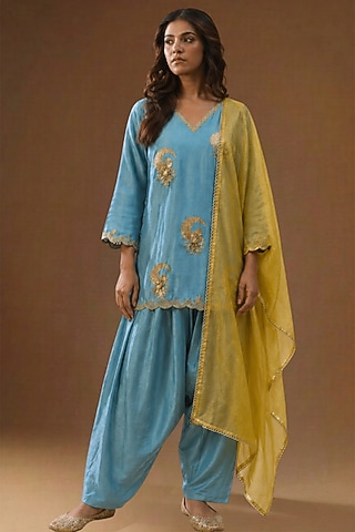 Phirozi Summer Silk Embellished Kurta Set by Arpita Sulakshana